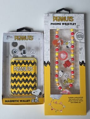 Peanuts Yellow Zigzag Magnetic Wallet with Colorful Beaded Phone Wristlet NWT